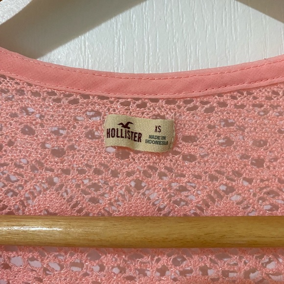 Hollister Coral Lace See-Through Short Sleeve Summer Top - Picture 4 of 4